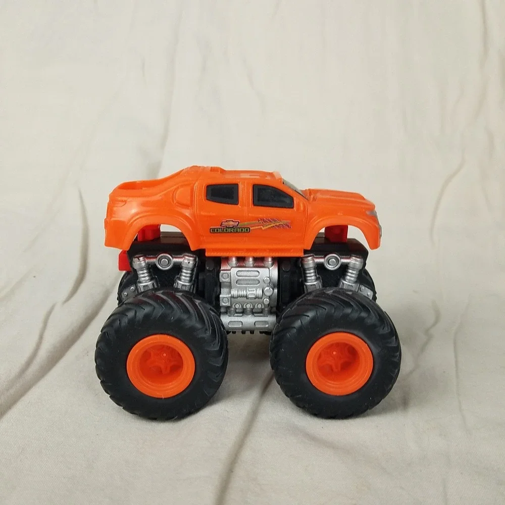 Chevrolet‎ Colorado Monster Truck Toy Kids Orange Excellent Removable Body 4x4